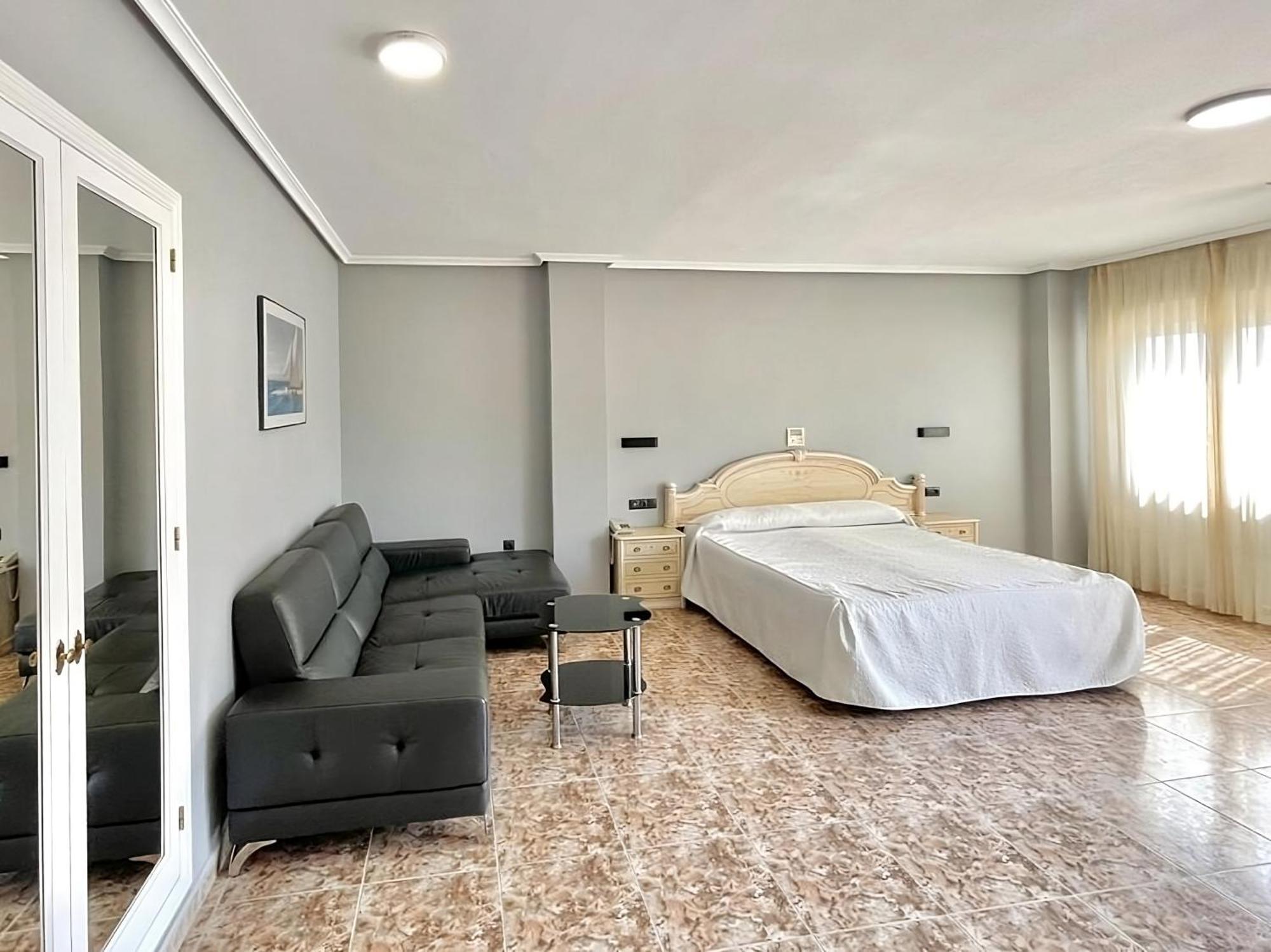 Hotel Parquemar Guardamar del Segura Extérieur photo